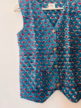 Load image into Gallery viewer, Block printed cotton vest