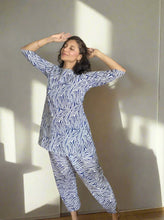 Load image into Gallery viewer, ABSTRACT PRINTED LOUNGE WEAR