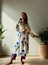 Load image into Gallery viewer, Blue rozanna set