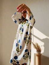 Load image into Gallery viewer, Blue rozanna set