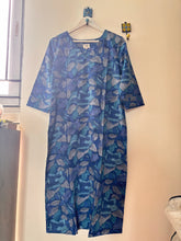 Load image into Gallery viewer, blue printed cotton long kurti
