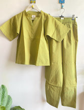 Load image into Gallery viewer, PISTA GREEN CORD SET