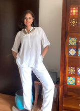 Load image into Gallery viewer, WHITE SOLID CORDS