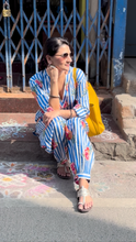 Load image into Gallery viewer, Stripe Wali Salwar Kameez