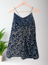 Load image into Gallery viewer, Indigo paisley criss cross top