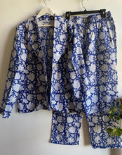 Load image into Gallery viewer, FLORAL JACKET / PANT CORD SET