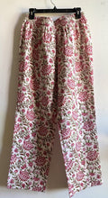 Load image into Gallery viewer, FLORAL PRINTED COTTON PANTS