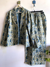 Load image into Gallery viewer, PAISLEY PRINT CORDS