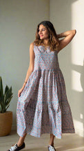 Load image into Gallery viewer, COTTON STRAP DRESS