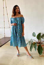 Load image into Gallery viewer, COTTON FRILL DRESS