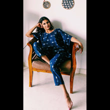 Load image into Gallery viewer, IKAT FITTED PANT