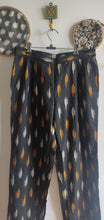 Load image into Gallery viewer, IKAT FITTED PANTS