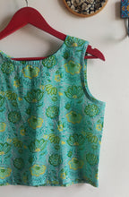 Load image into Gallery viewer, CROP BOX TOP