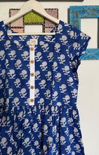 Load image into Gallery viewer, FLORAL COTTON DRESS
