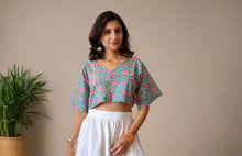 Load image into Gallery viewer, COTTON CROP TOPS