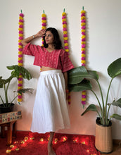 Load image into Gallery viewer, COTTON CROP TOPS