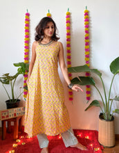 Load image into Gallery viewer, COTTON SPEG DRESS