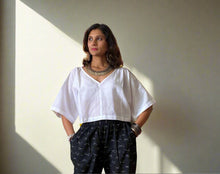 Load image into Gallery viewer, COTTON CROP TOPS