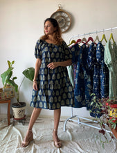 Load image into Gallery viewer, COTTON FRILL DRESS