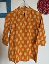 Load image into Gallery viewer, IKAT SHORT TOP