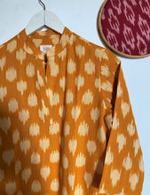 Load image into Gallery viewer, IKAT SHORT TOP