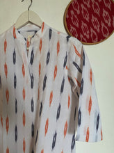 Load image into Gallery viewer, IKAT SHORT TOP