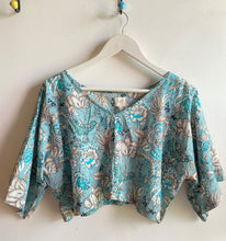 Load image into Gallery viewer, PRINTED COTTON CROP TOP