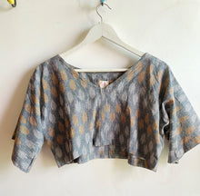 Load image into Gallery viewer, IKAT CROP TOP