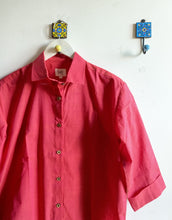 Load image into Gallery viewer, RANI DUAL TONE SOLID OVERSIZED SHIRT