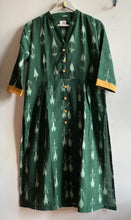 Load image into Gallery viewer, IKAT FLARED KURTIS