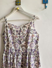 Load image into Gallery viewer, COTTON FLORAL SPEG DRESS