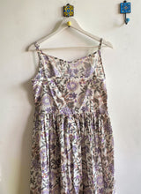 Load image into Gallery viewer, COTTON FLORAL SPEG DRESS