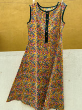 Load image into Gallery viewer, COTTON SHIFT DRESS