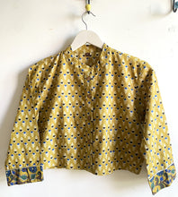 Load image into Gallery viewer, BLOCK PRINTED CROP TOP