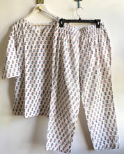 Load image into Gallery viewer, PRINTED COTTON LOUNG SET
