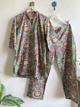 Load image into Gallery viewer, GREY FLORAL COTTON SLEEP WEAR
