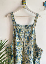 Load image into Gallery viewer, PAISLEY COTTON DUNGAREES
