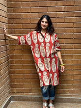 Load image into Gallery viewer, Laal Paisley Oversized Kurta
