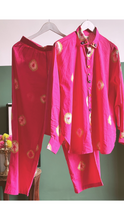 Load image into Gallery viewer, Gulabi Masti
