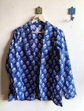 Load image into Gallery viewer, BLUE SHAWL JACKET
