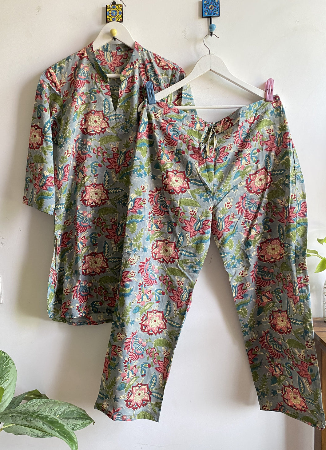 GREY FLORAL COTTON SLEEP WEAR